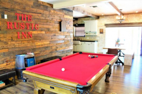 The Rustic Inn - Family friendly, Close to Fiesta Texas, SeaWorld, Riverwalk and more